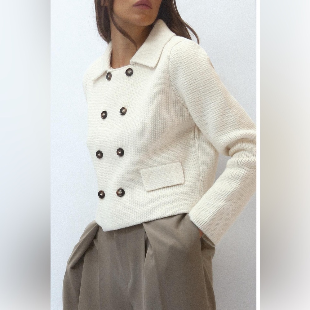🤍 ZARA Double Breasted Button Cardigan Sweater
